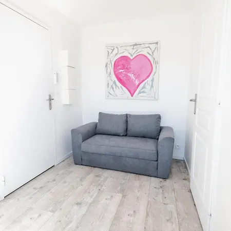 Le National Apartment Tours